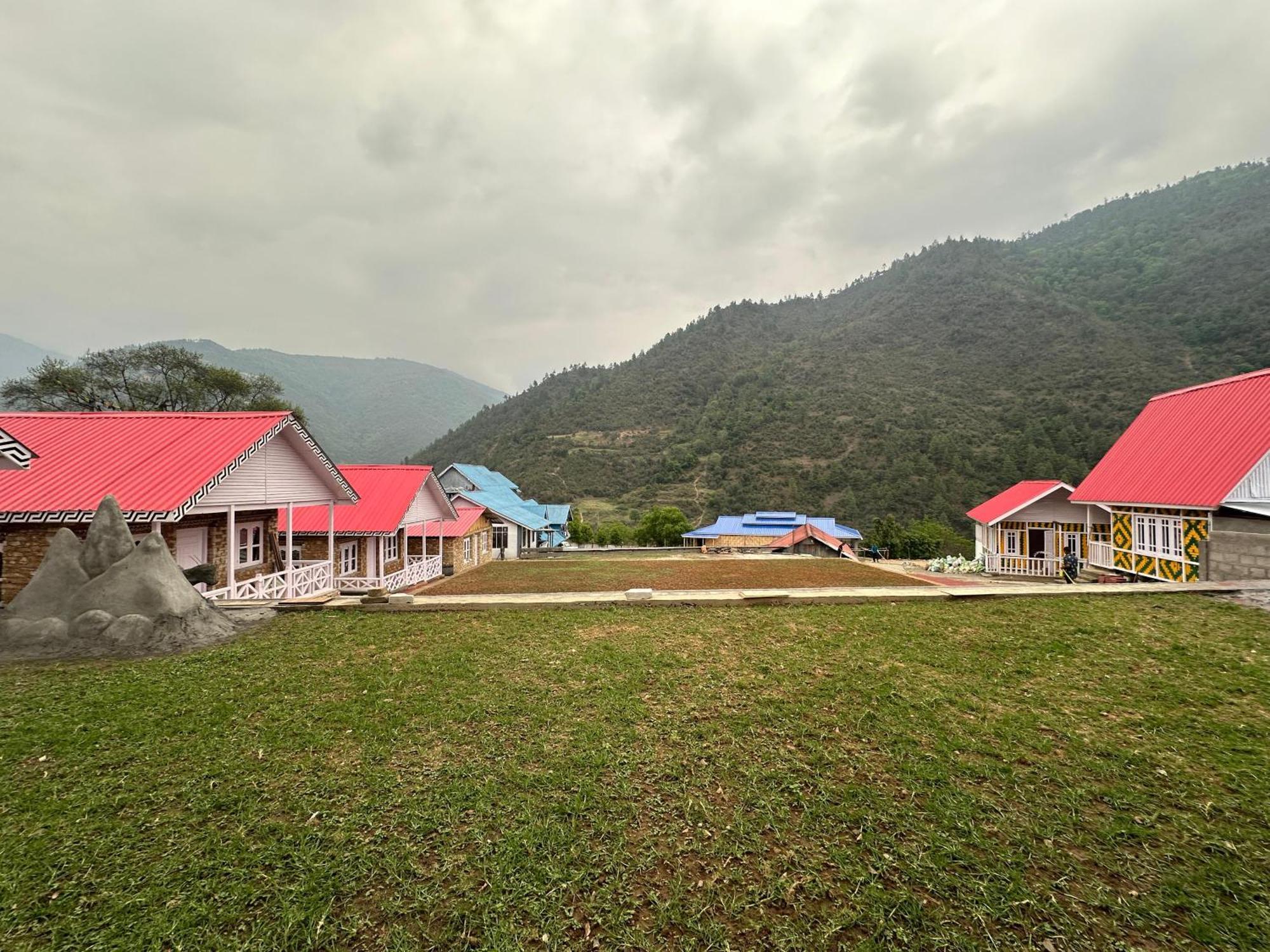 Ferienwohnung Brokpa Estate Dirāng Exterior foto