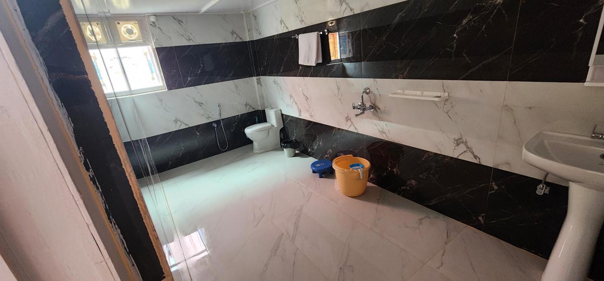 Ferienwohnung Brokpa Estate Dirāng Exterior foto