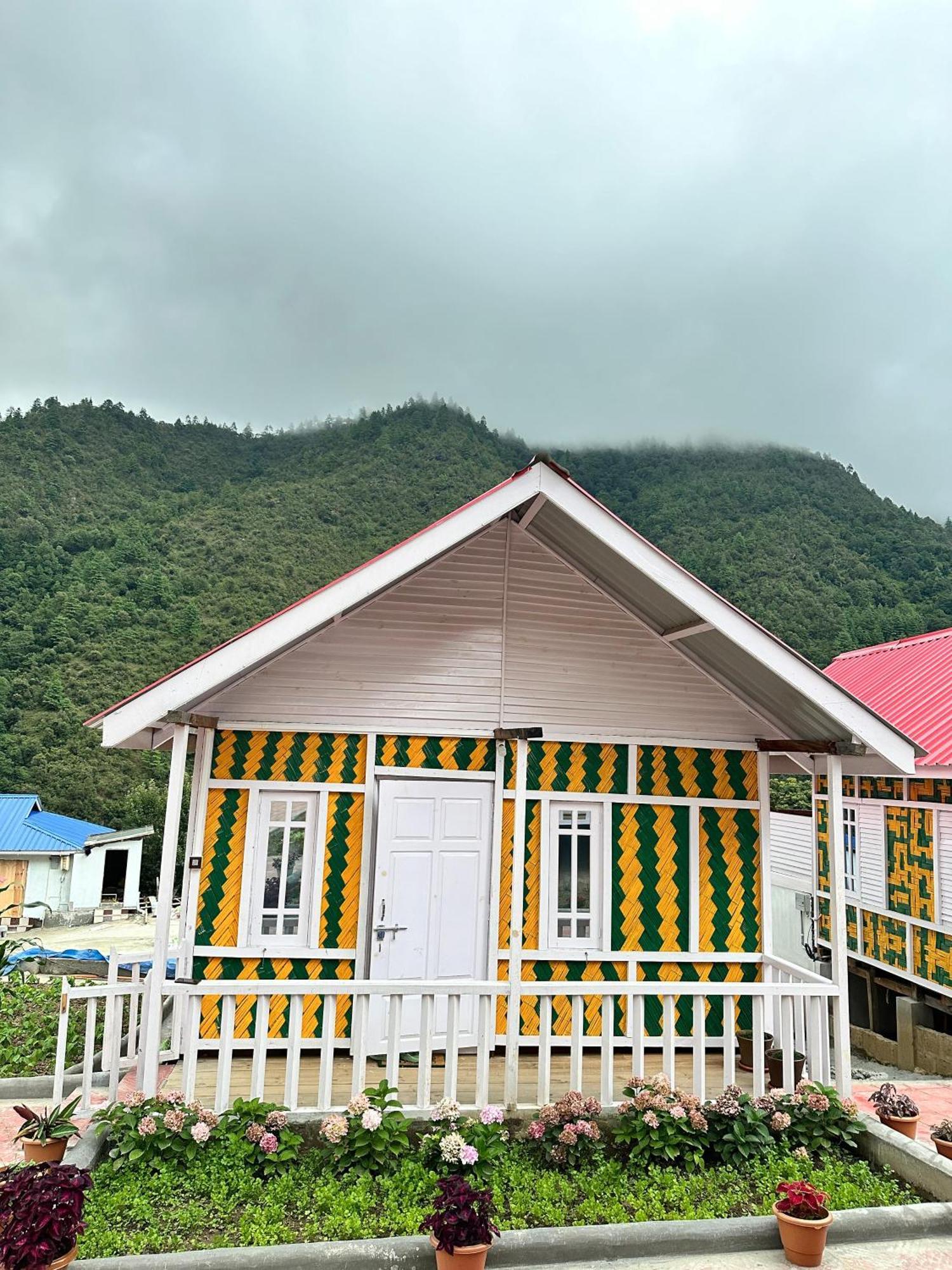 Ferienwohnung Brokpa Estate Dirāng Exterior foto